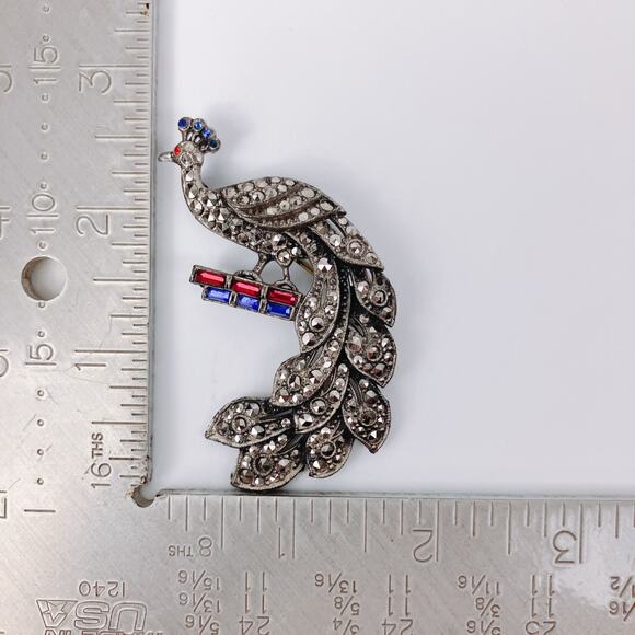Vintage Mid Century Peacock Brooch, Patriotic Glass, Marcasite Style, 1950s Pin - Picture 8 of 9